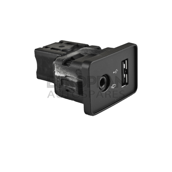 246927-Maserati USB/AUX-IN SOCKET