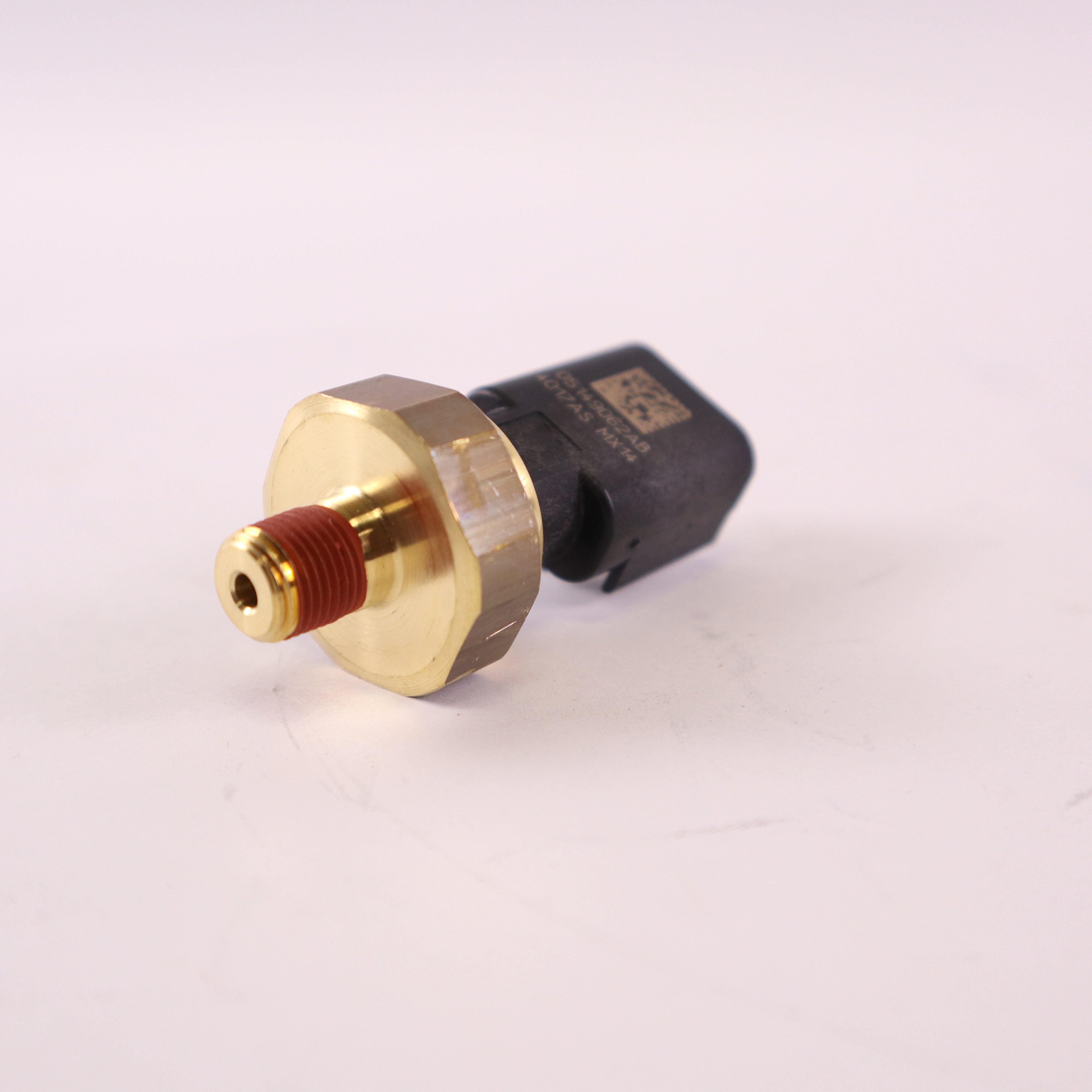 Genuine Maserati Engine Oil Pressure Sensor 328660