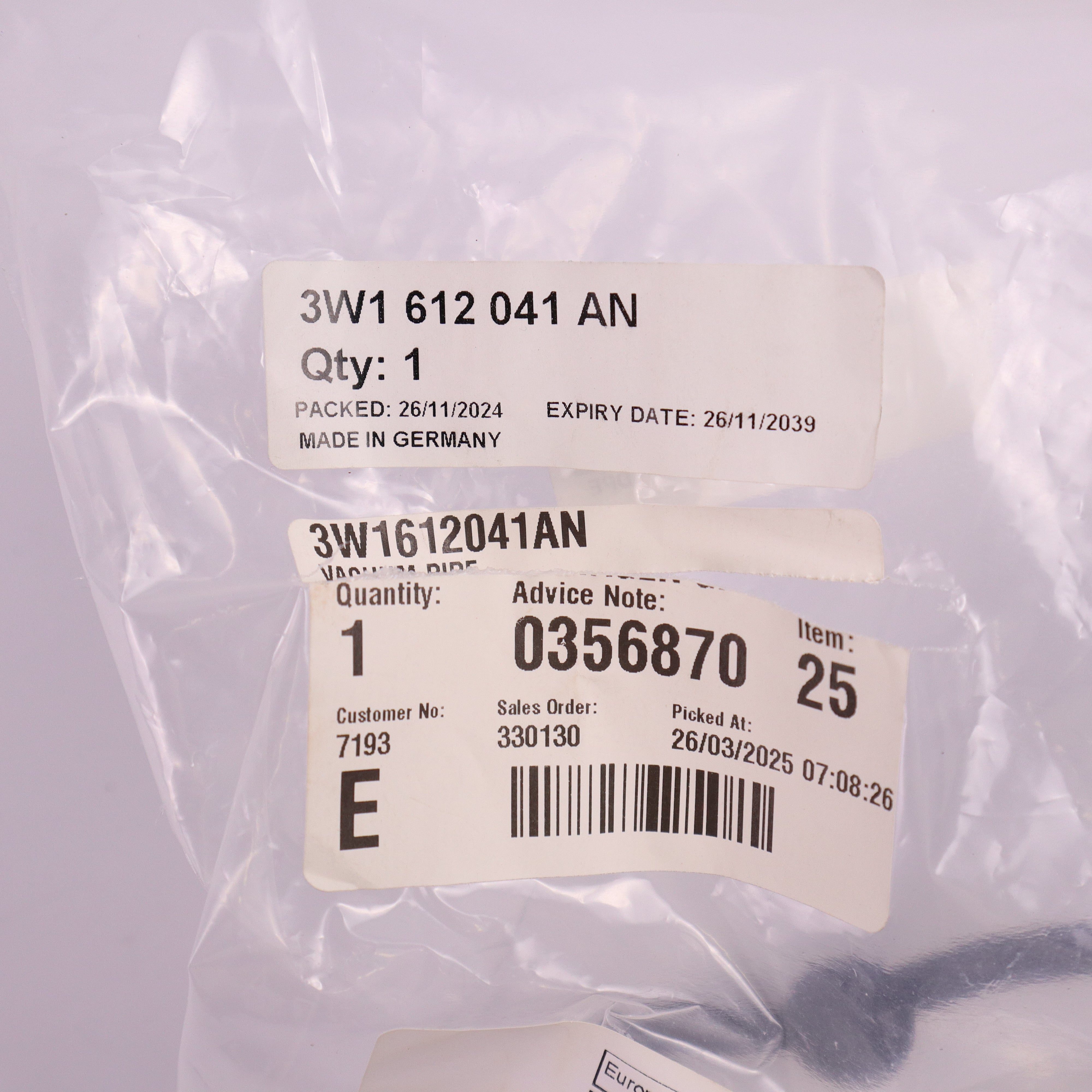 Genuine Bentley Engine Vacuum Pipe 3W1612041AN
