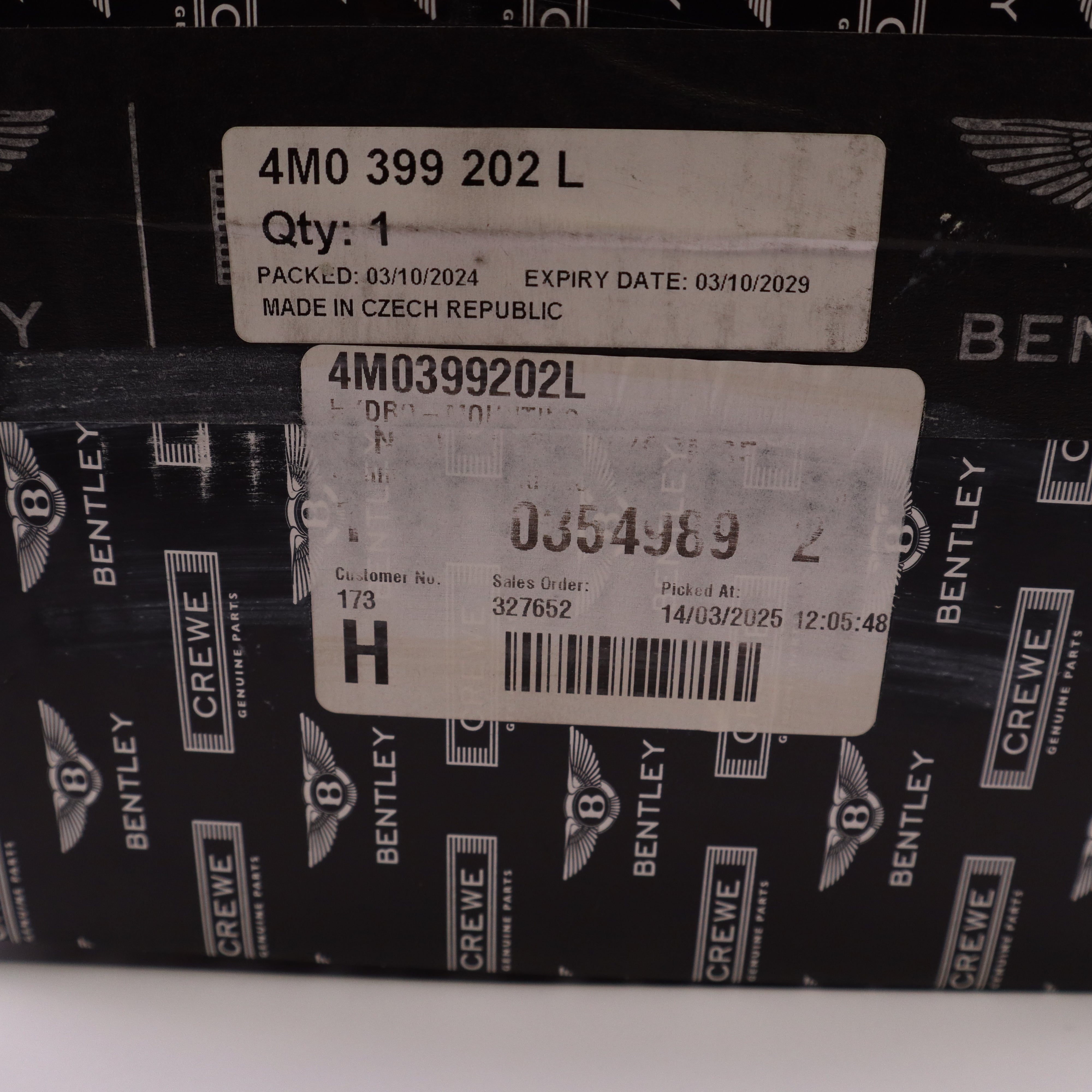 Genuine Bentley Gear Mount Hydro Mounting 4M0399202L