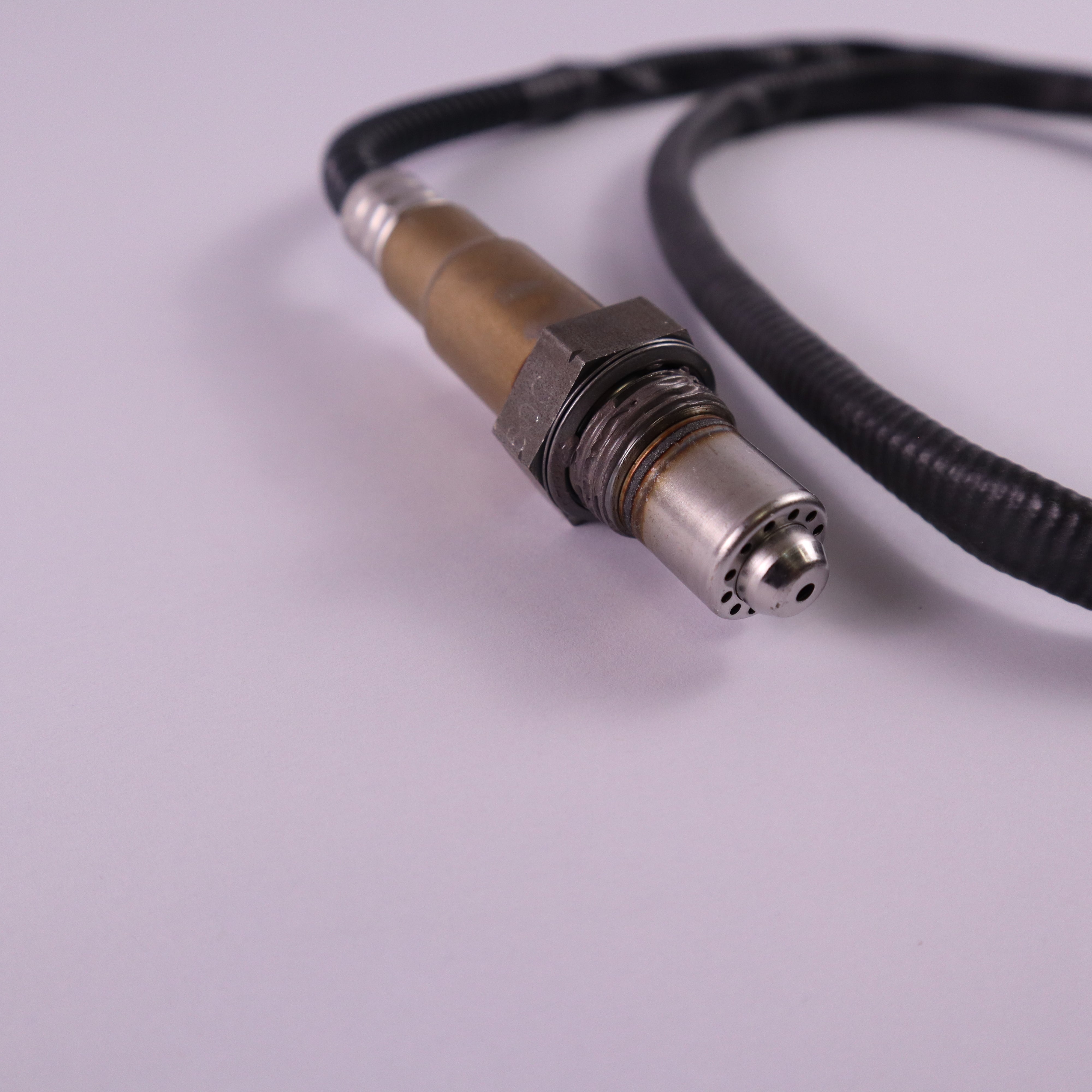 Genuine Maserati Front Right Oxygen Sensor 670002200