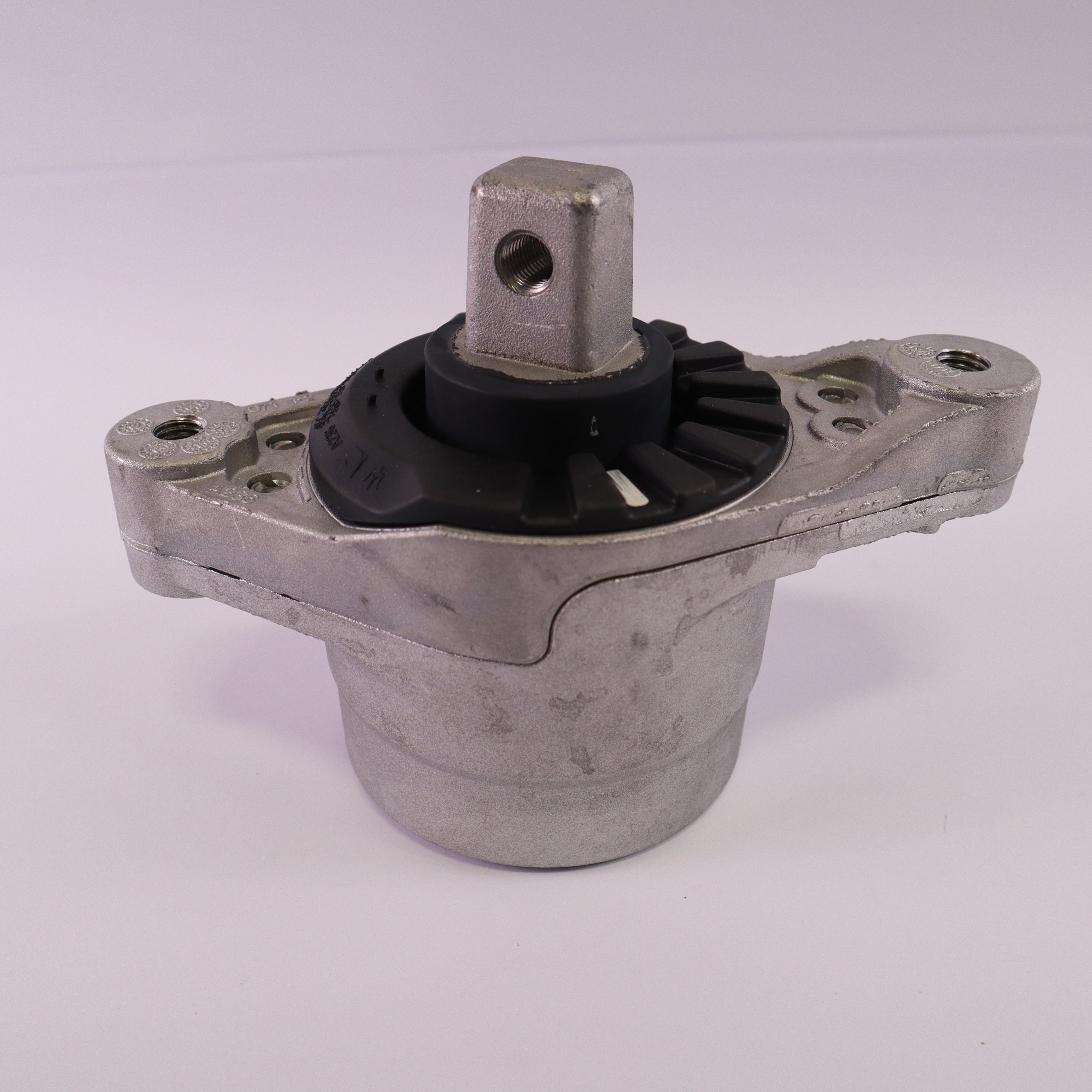 Genuine Maserati LHS Engine Mounting 670004870