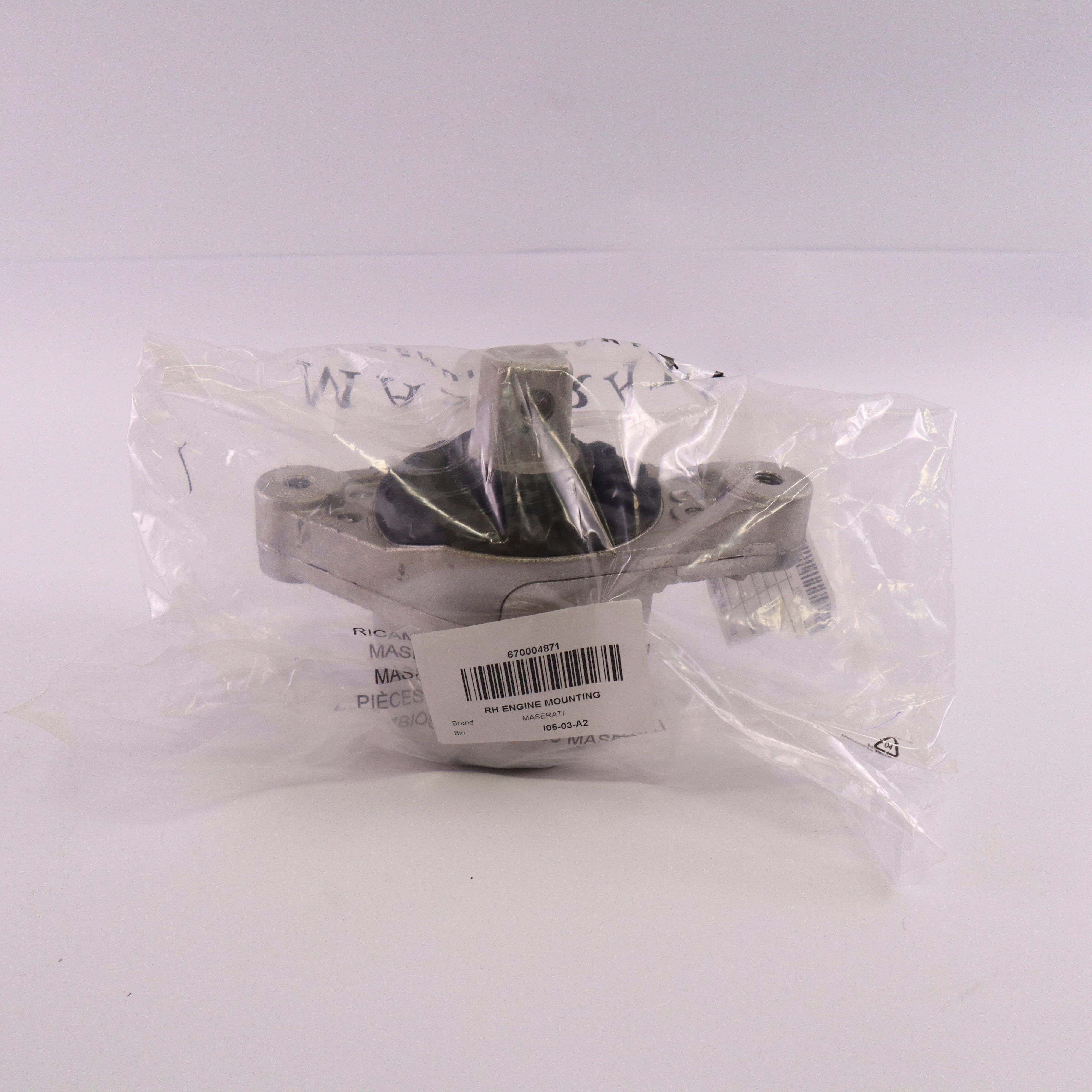 Genuine Maserati RHS Engine Mounting 670004871