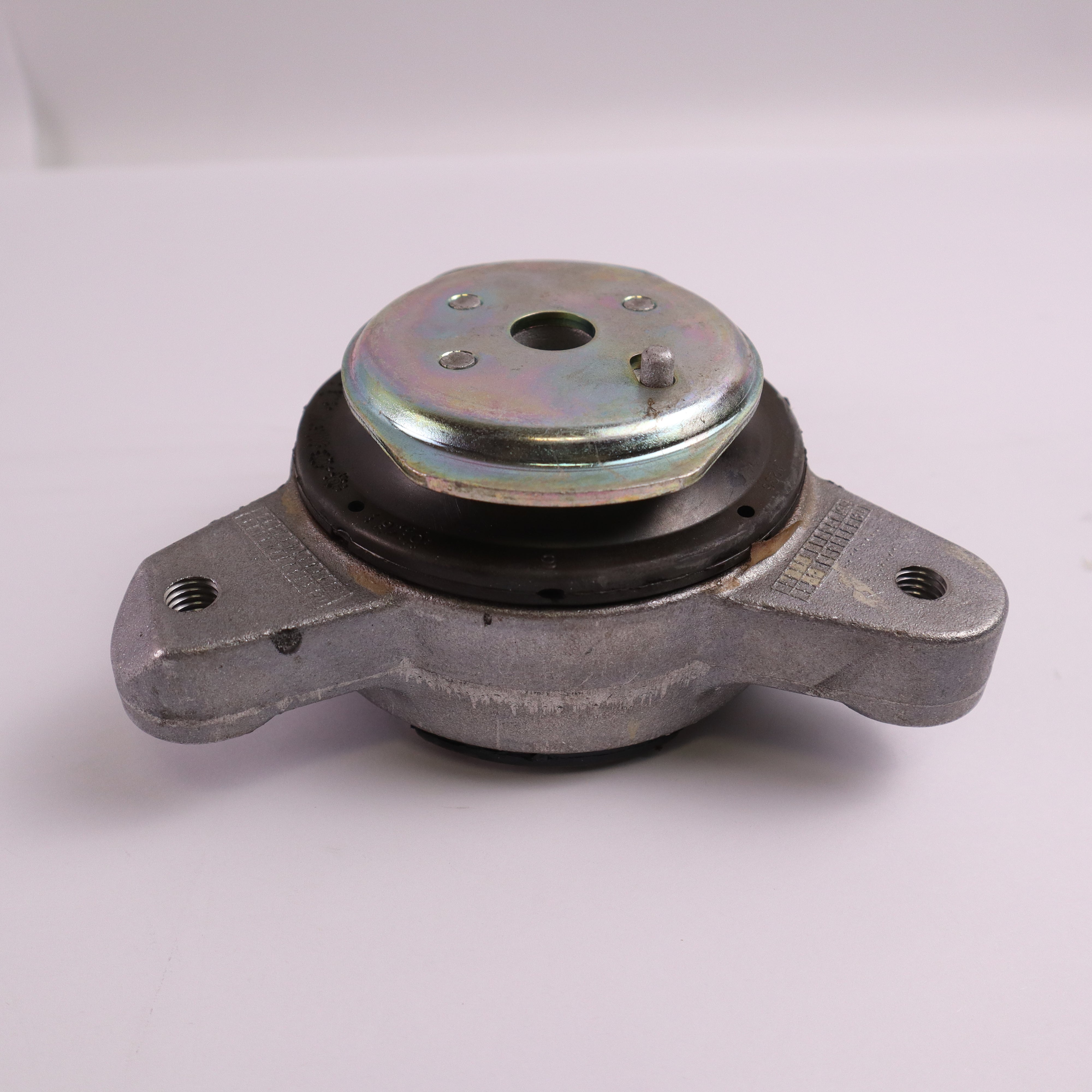 Genuine Maserati Gearbox Mounting 670106865