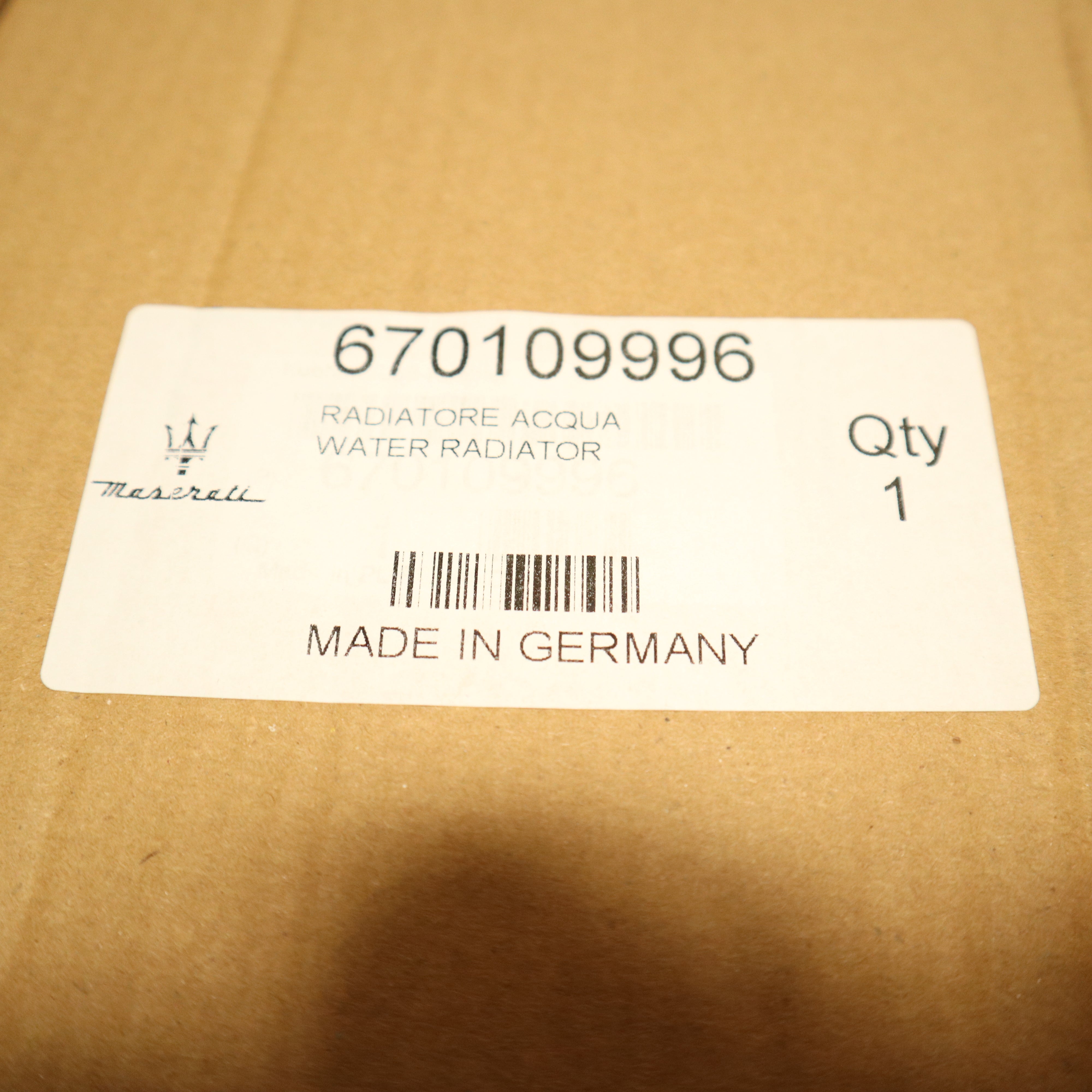 Genuine Maserati Ghibli & Quattroporte Radiator 670109996