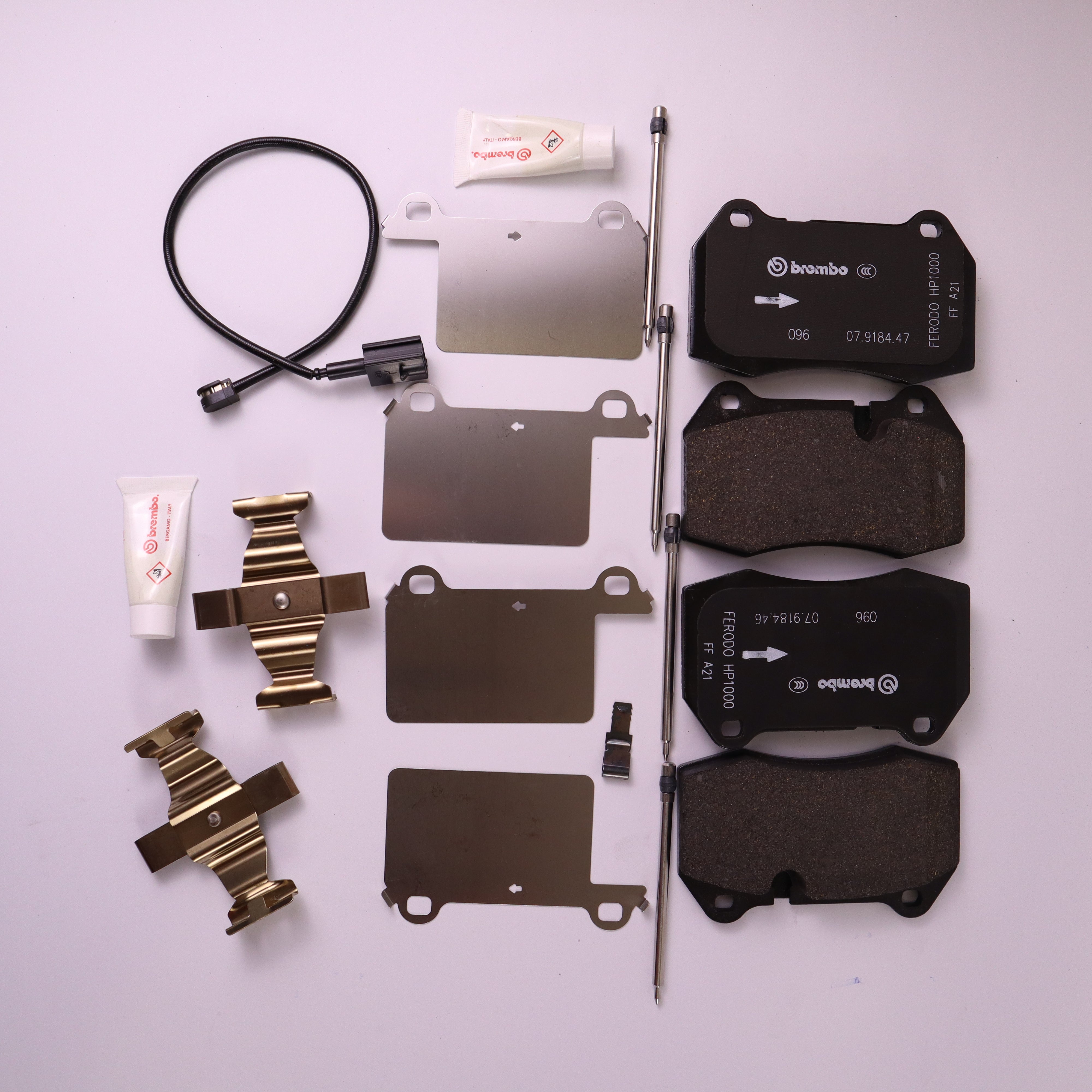 Genuine Maserati Front Brake Pad Kit 673012042