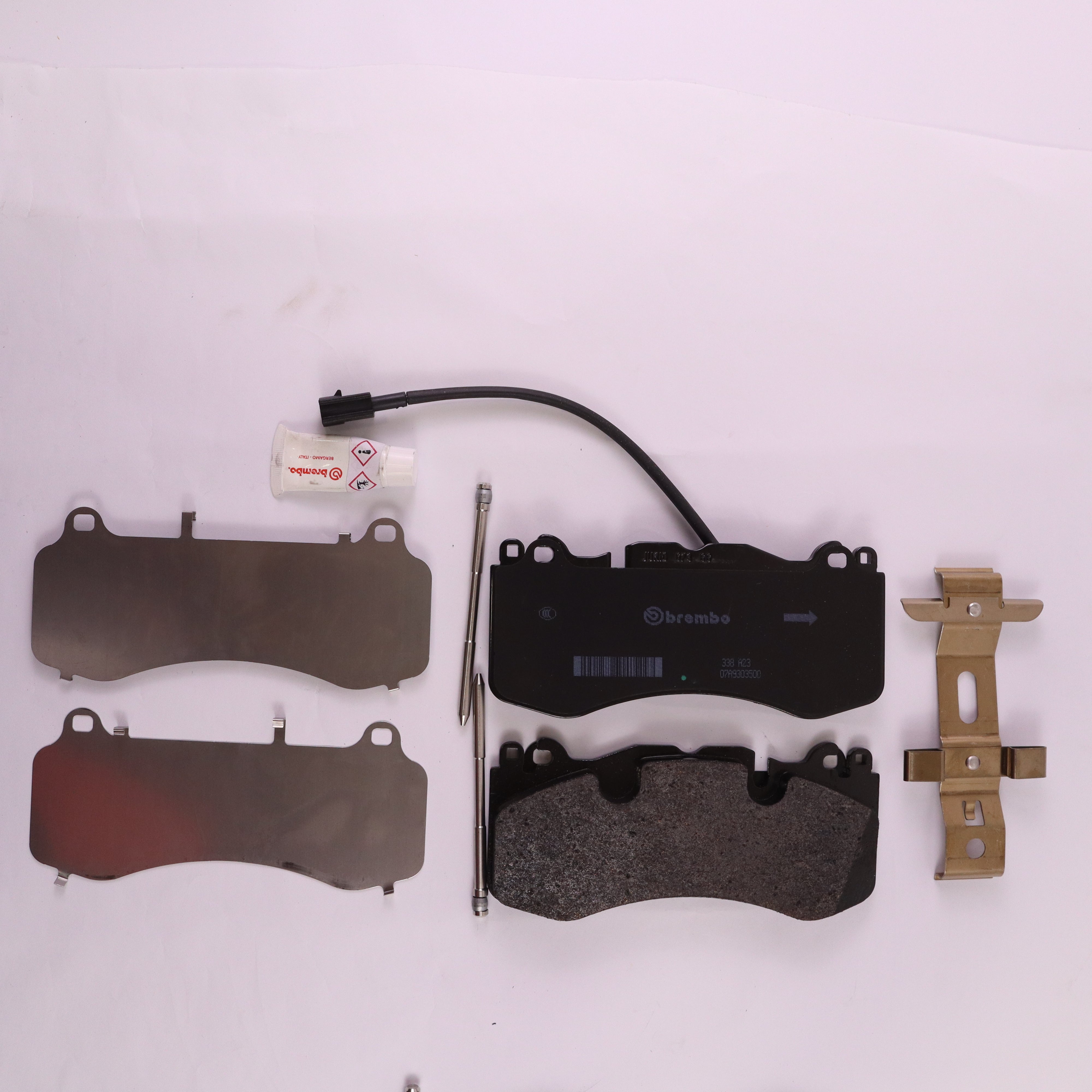 Genuine Maserati Front Brake Pad 673012045
