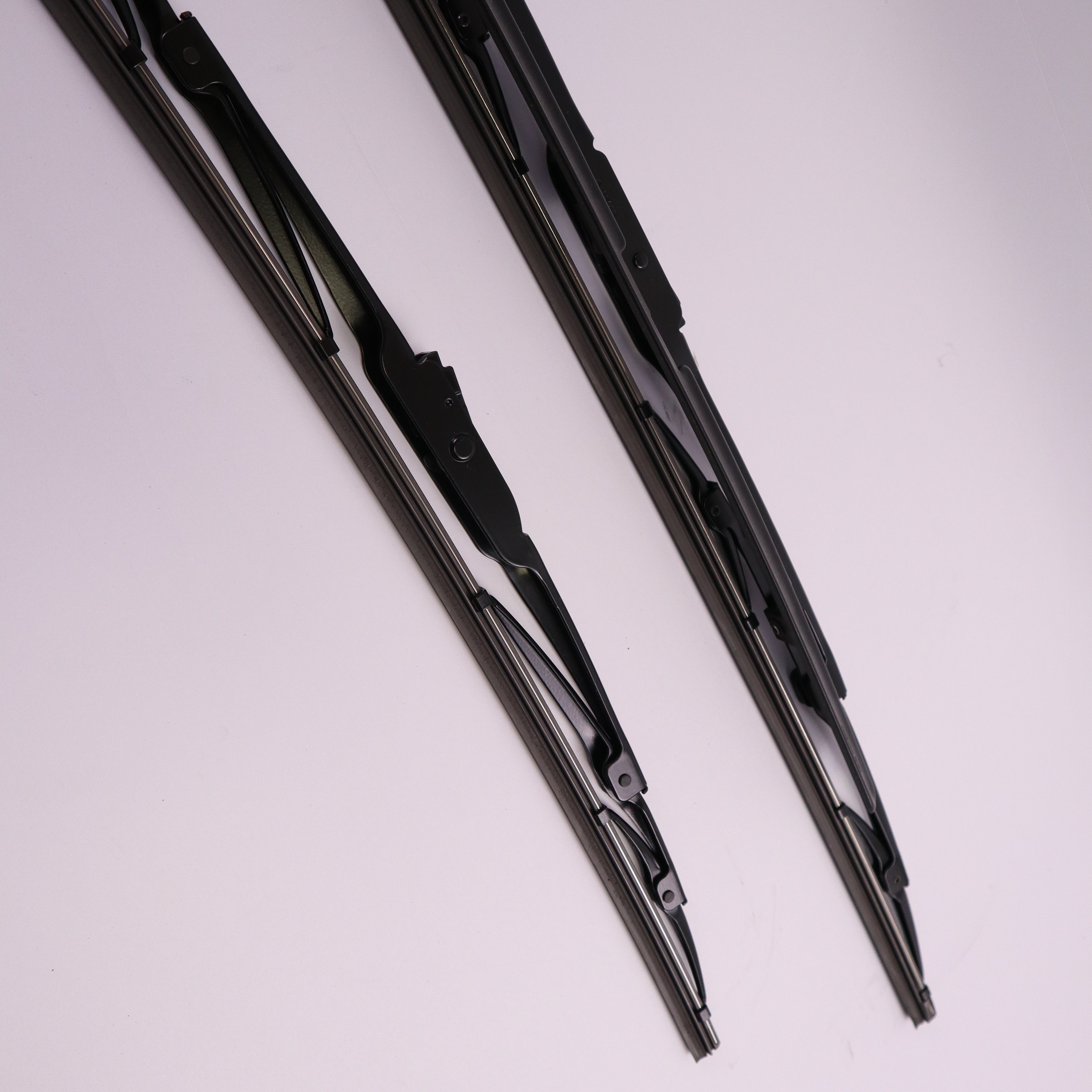 Genuine Maserati Quattroporte Front Wiper Blade Set 980139980