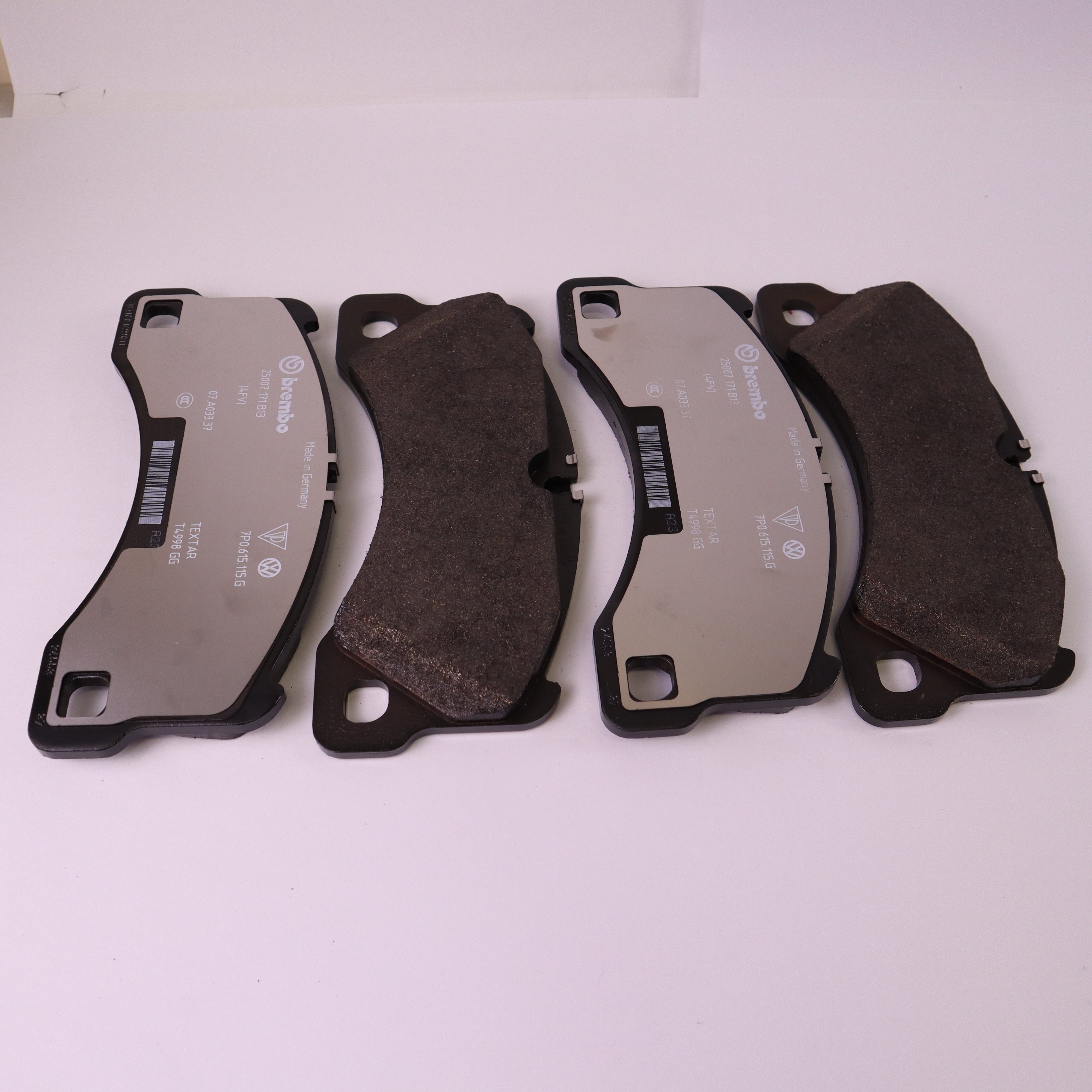 Genuine Porsche Front Brake Pad Set PAA698151