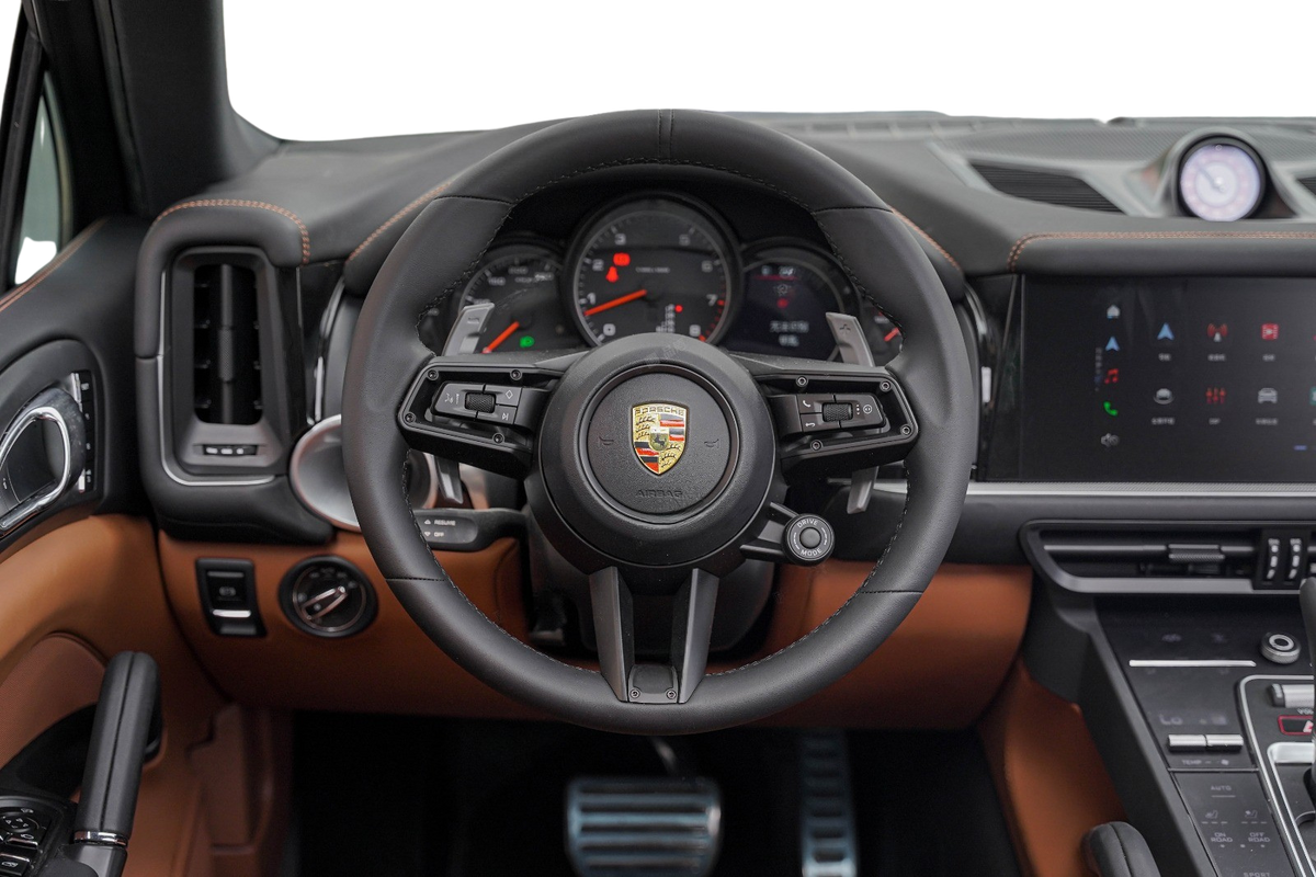 Porsche Cayenne 2011-14 Convert to 23